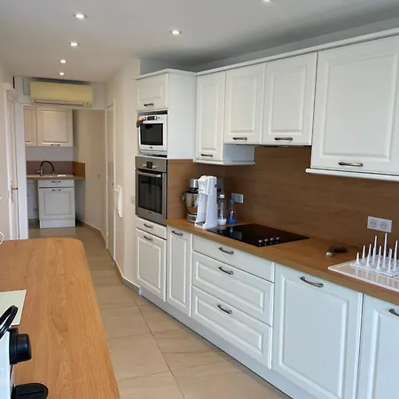 Superbe 4 Pieces Vue 320l Del Appartement *